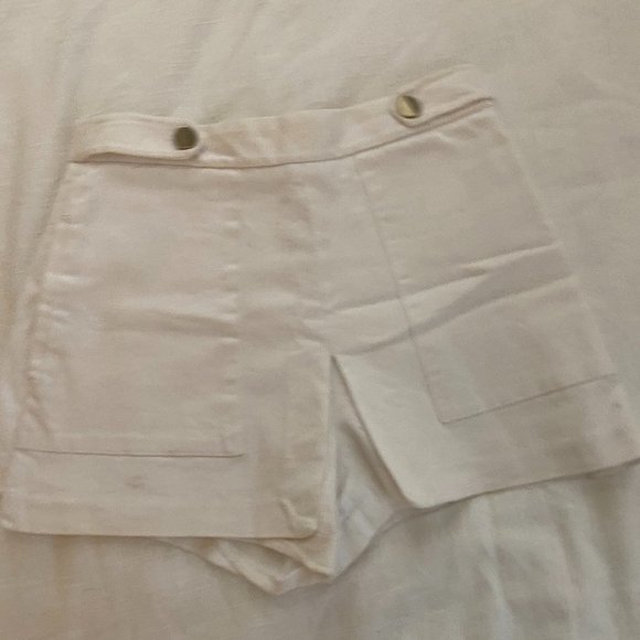 Zara Dresses & Skirts - Zara skort